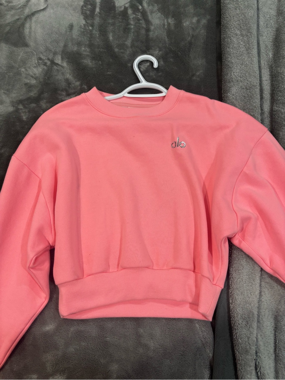 ALO Yoga limited Women's Cropped Crew Sweatshirt - Pink